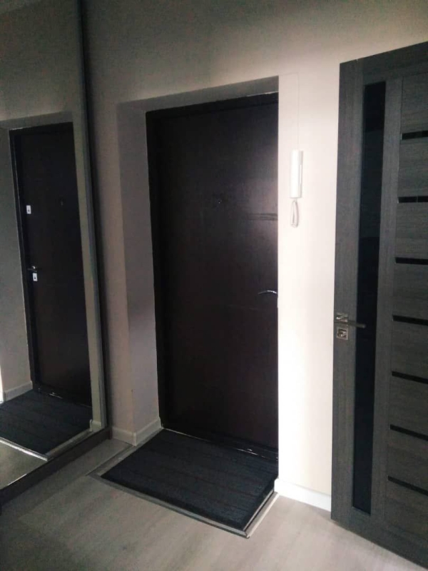 Продаю 1-к квартиру (44 м²) в Бишкеке