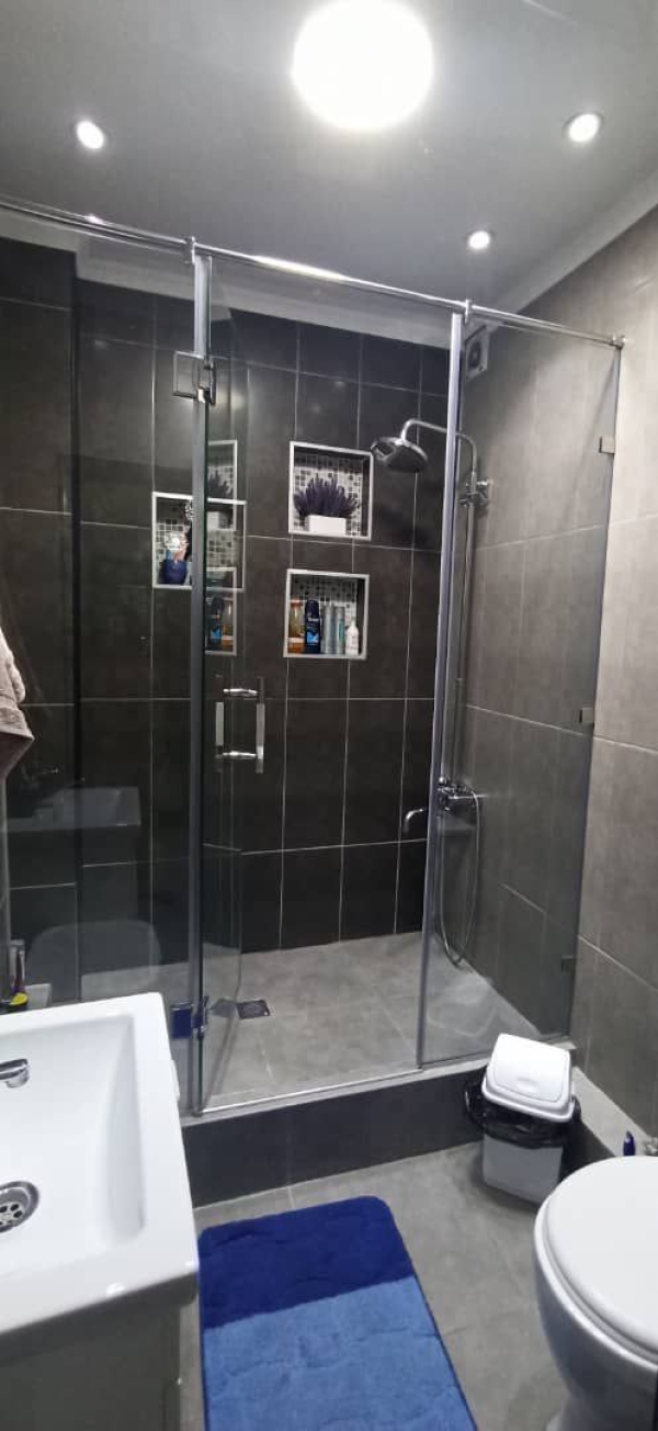 Продаю 1-к квартиру (44 м²) в Бишкеке