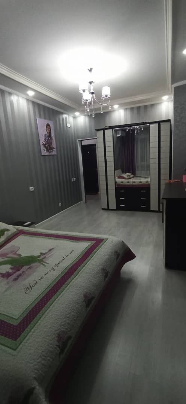 Продаю 1-к квартиру (44 м²) в Бишкеке