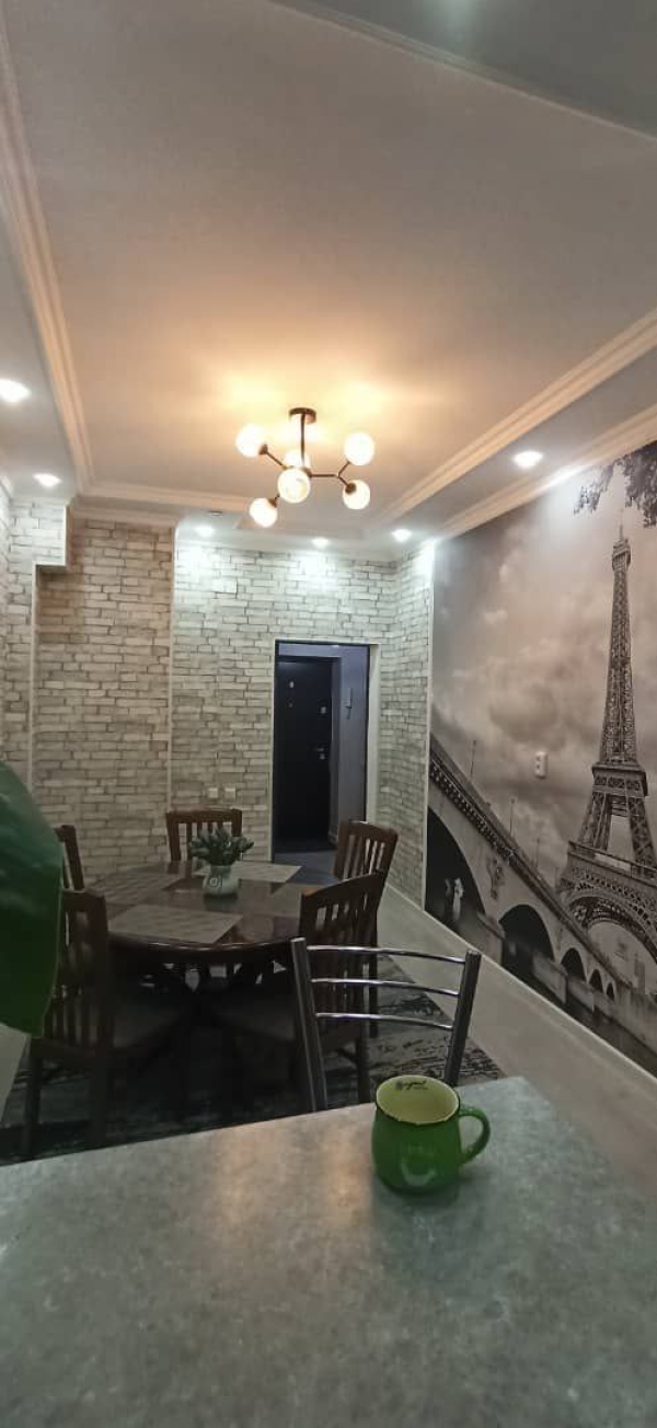 Продаю 1-к квартиру (44 м²) в Бишкеке