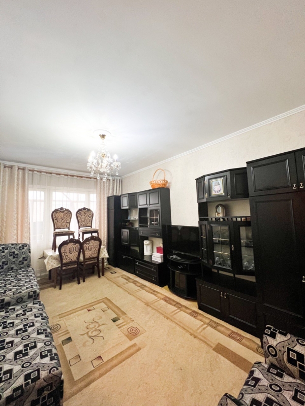 Продаю 3-к квартиру (71 м²) в Бишкеке