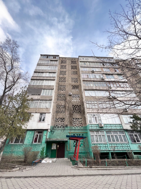 Продаю 3-к квартиру (71 м²) в Бишкеке