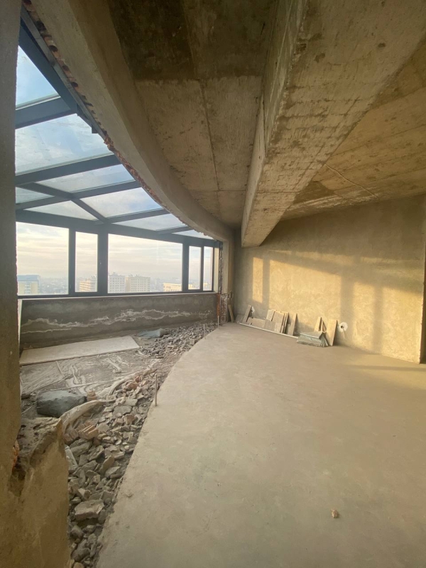 Продаю 5-к квартиру (230 м²) в Бишкеке