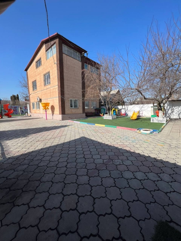 Продаю 10-к дом (250 м²) в Бишкеке