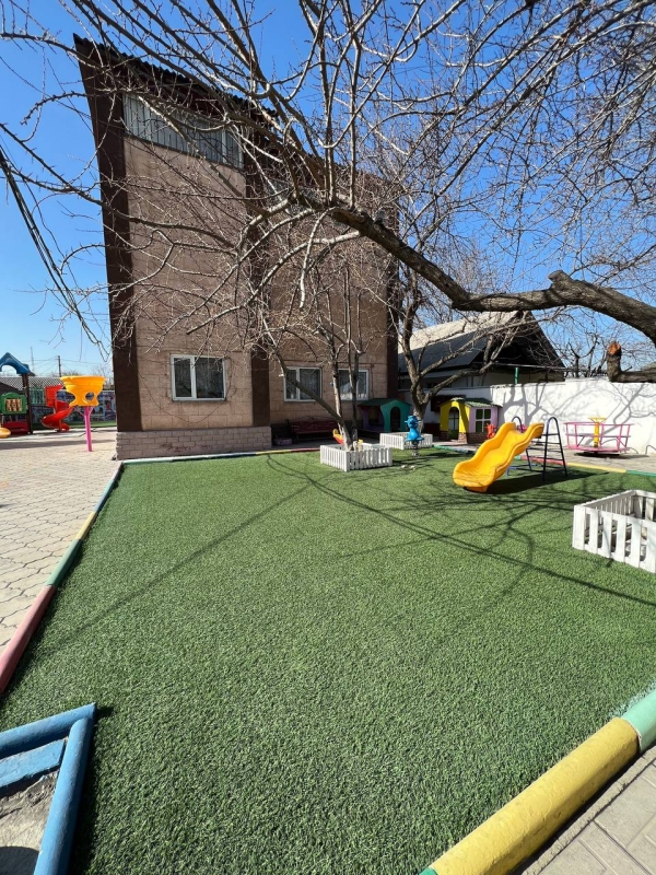 Продаю 10-к дом (250 м²) в Бишкеке
