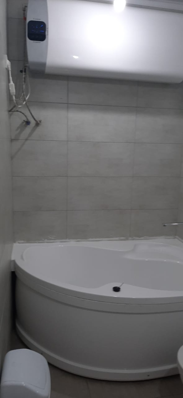 Продаю 4-к квартиру (134 м²) в Бишкеке