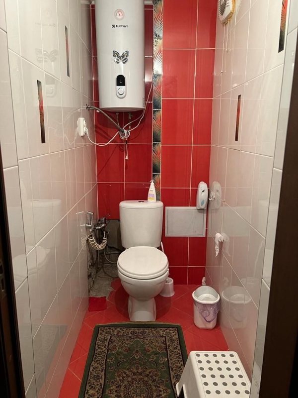 Продаю 3-к квартиру (80 м²) в Бишкеке