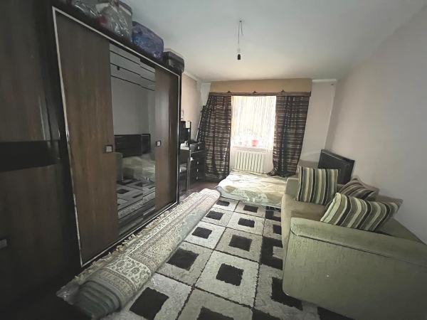 Продаю 3-к квартиру (80 м²) в Бишкеке