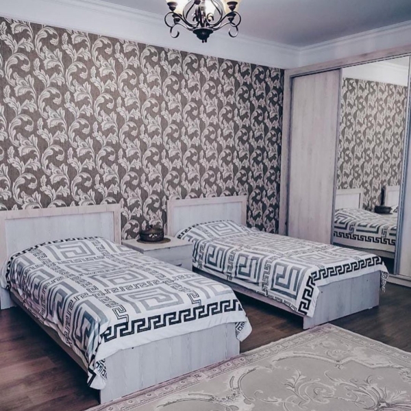 Продаю 3-к квартиру (125 м²) в Бишкеке