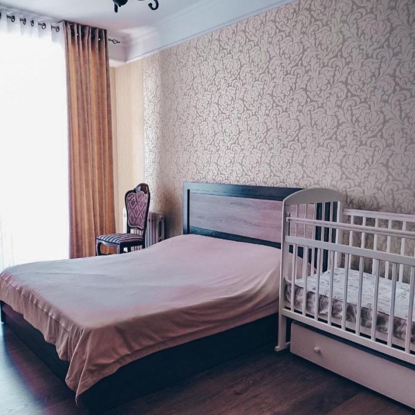 Продаю 3-к квартиру (125 м²) в Бишкеке