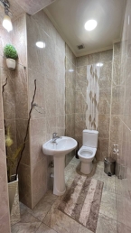 Продаю 4-к квартиру (208 м²) в Бишкеке