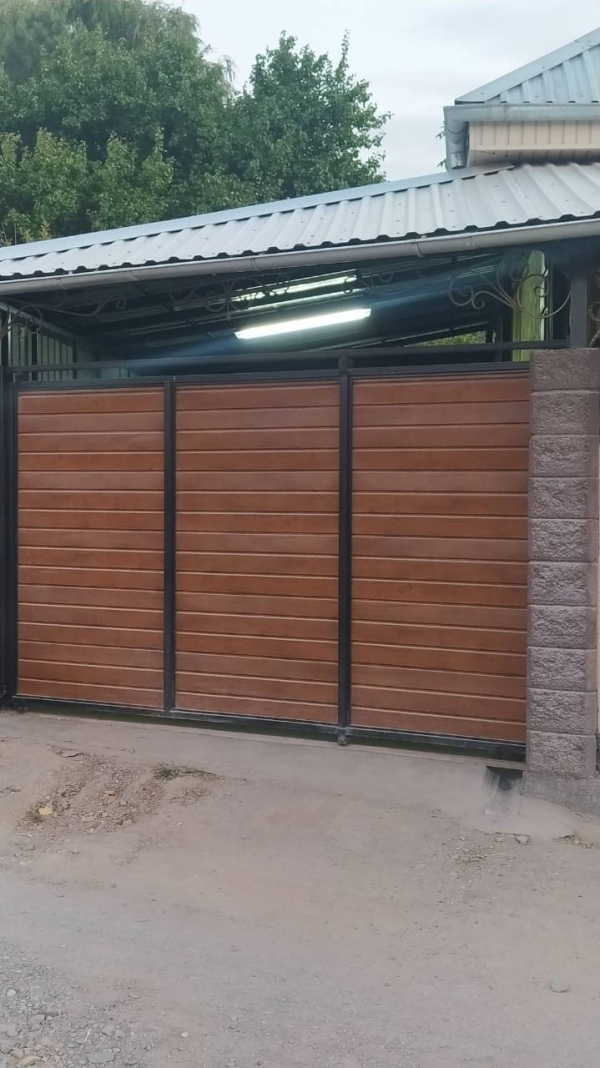 Продаю 3-к дом (140 м²) в Бишкеке