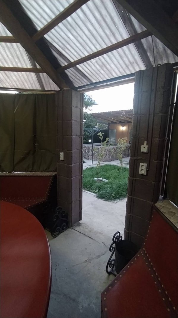 Продаю 3-к дом (140 м²) в Бишкеке