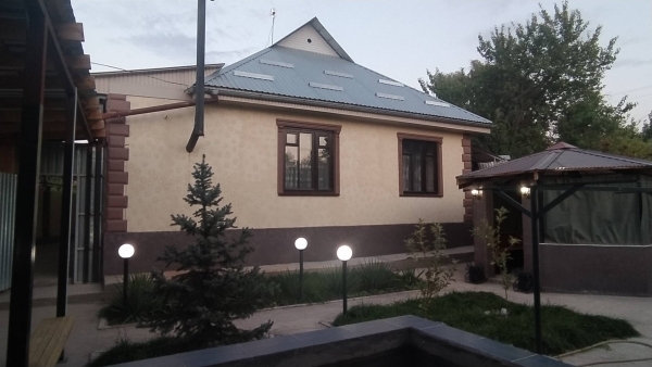 Продаю 3-к дом (140 м²) в Бишкеке