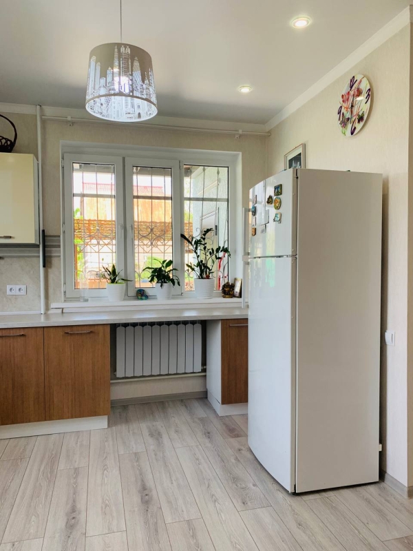 Продаю 4-к дом (110 м²) в Бишкеке