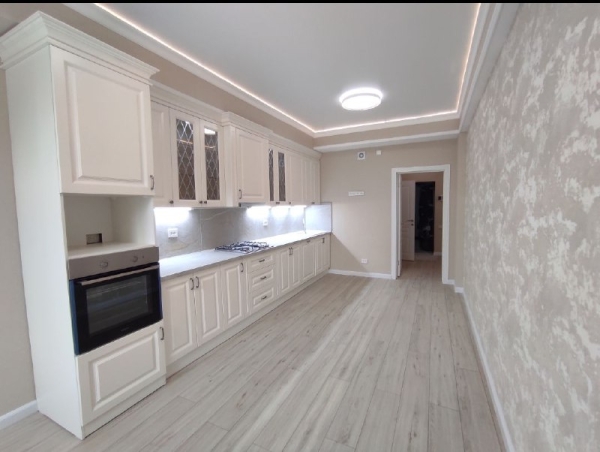Продаю 3-к квартиру (108 м²) в Бишкеке