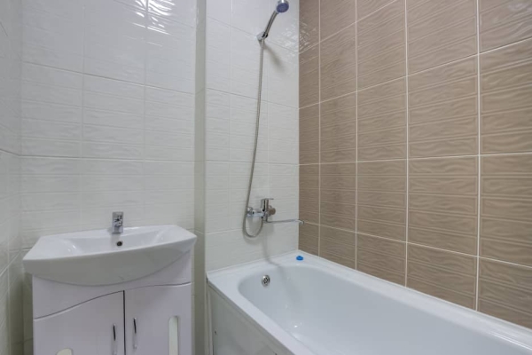 Продаю 3-к квартиру (94 м²) в Бишкеке