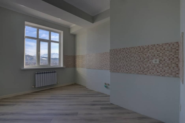 Продаю 3-к квартиру (94 м²) в Бишкеке
