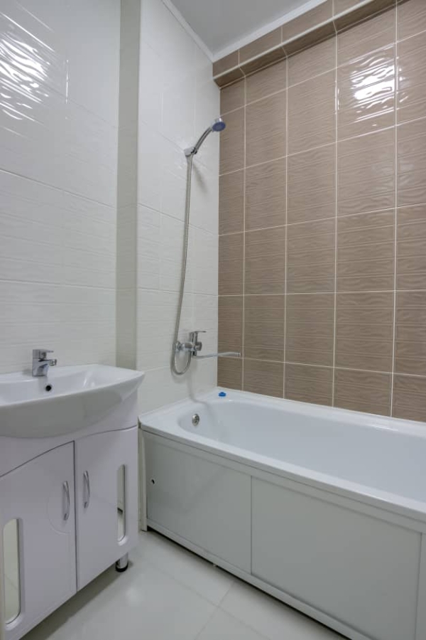 Продаю 3-к квартиру (94 м²) в Бишкеке