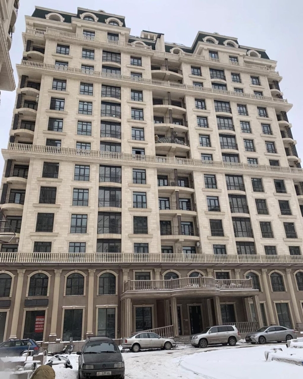 Продаю 6-к квартиру (285 м²) в Бишкеке