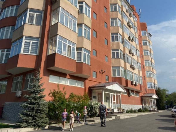Продаю 2-к квартиру (80 м²) в Бишкеке