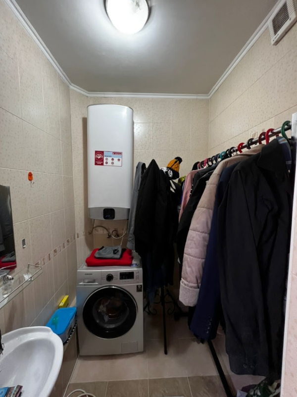 Продаю 2-к квартиру (80 м²) в Бишкеке