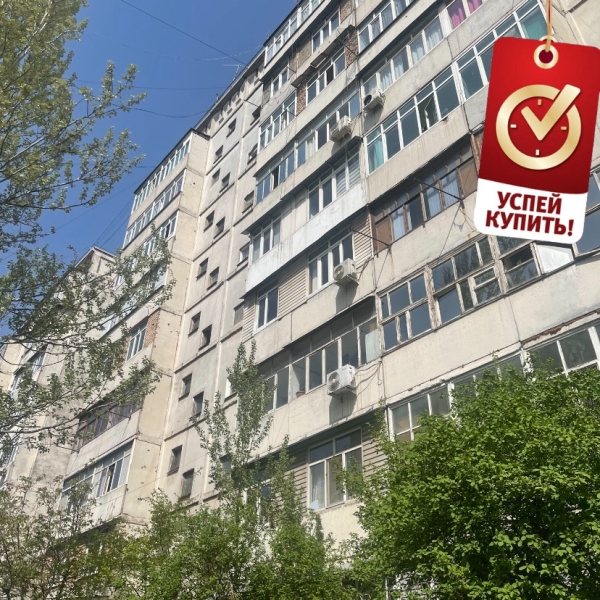 Продаю 4-к квартиру (80 м²) в Бишкеке