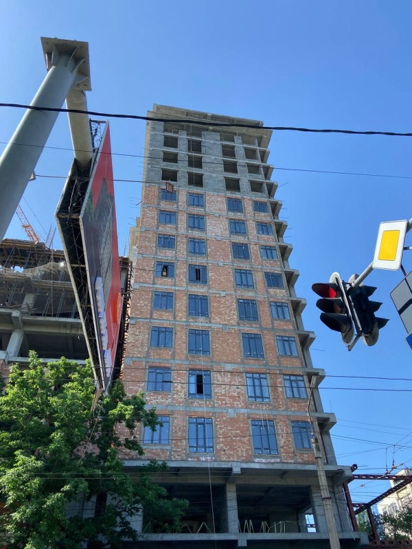 Продаю 2-к квартиру (56 м²) в Бишкеке