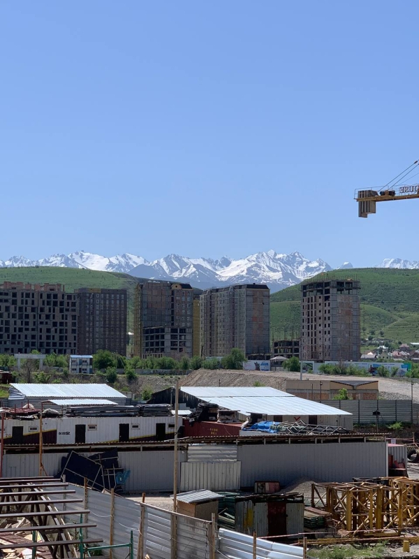 Продаю 2-к квартиру (73 м²) в Бишкеке