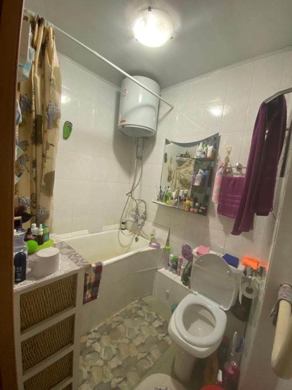 Продаю 3-к квартиру (1 м²) в Бишкеке