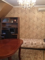 Продаю 7-к дом (350 м²) в Бишкеке