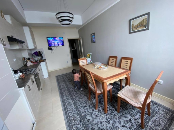 Продаю 3-к квартиру (107 м²) в Бишкеке