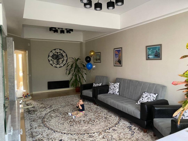 Продаю 3-к квартиру (107 м²) в Бишкеке