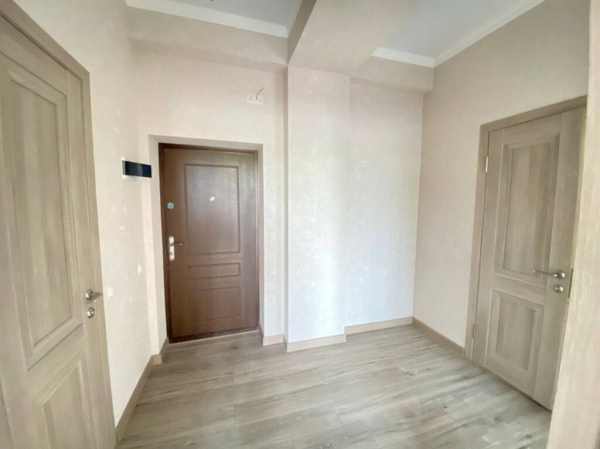 Продаю 1-к квартиру (42 м²) в Бишкеке