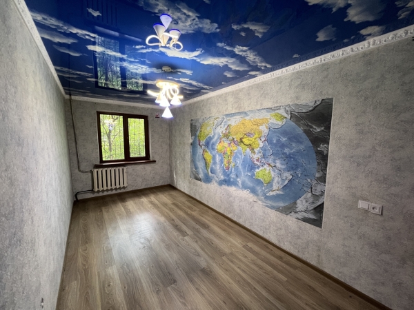 Продаю 3-к квартиру (58 м²) в Бишкеке