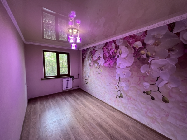 Продаю 3-к квартиру (58 м²) в Бишкеке