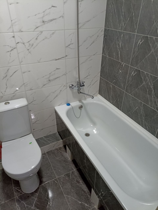 Продаю 1-к квартиру (43 м²) в Бишкеке