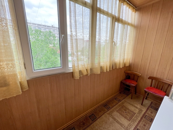 Продаю 3-к квартиру (63 м²) в Бишкеке
