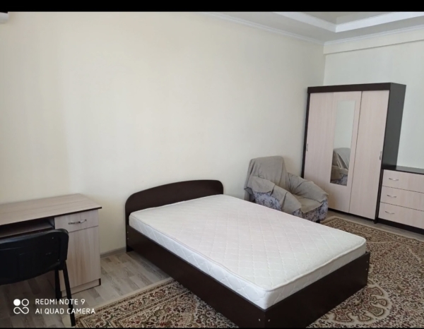 Продаю 1-к квартиру (56 м²) в Бишкеке