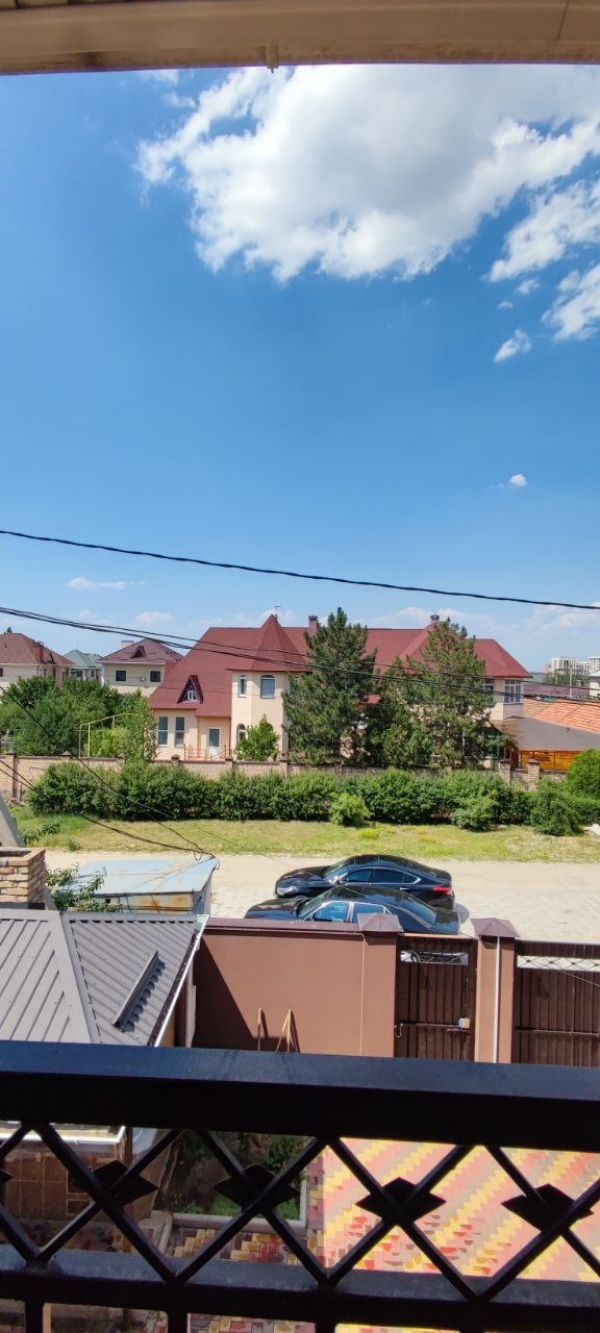 Продаю 6-к дом (226 м²) в Бишкеке