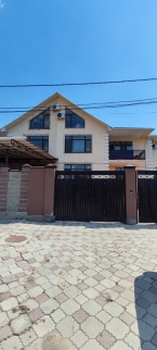Продаю 6-к дом (226 м²) в Бишкеке