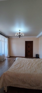 Продаю 6-к дом (226 м²) в Бишкеке