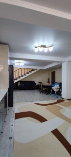 Продаю 6-к дом (226 м²) в Бишкеке