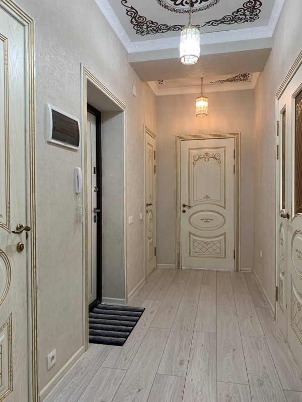 Продаю 2-к квартиру (64 м²) в Бишкеке
