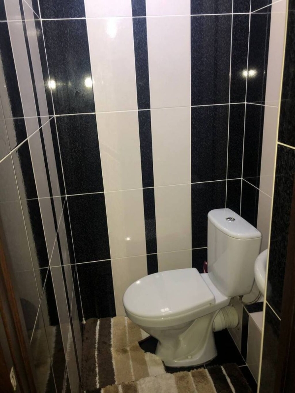 Продаю 2-к квартиру (74 м²) в Бишкеке