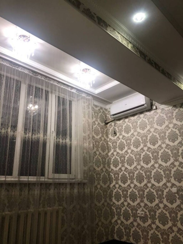 Продаю 2-к квартиру (74 м²) в Бишкеке