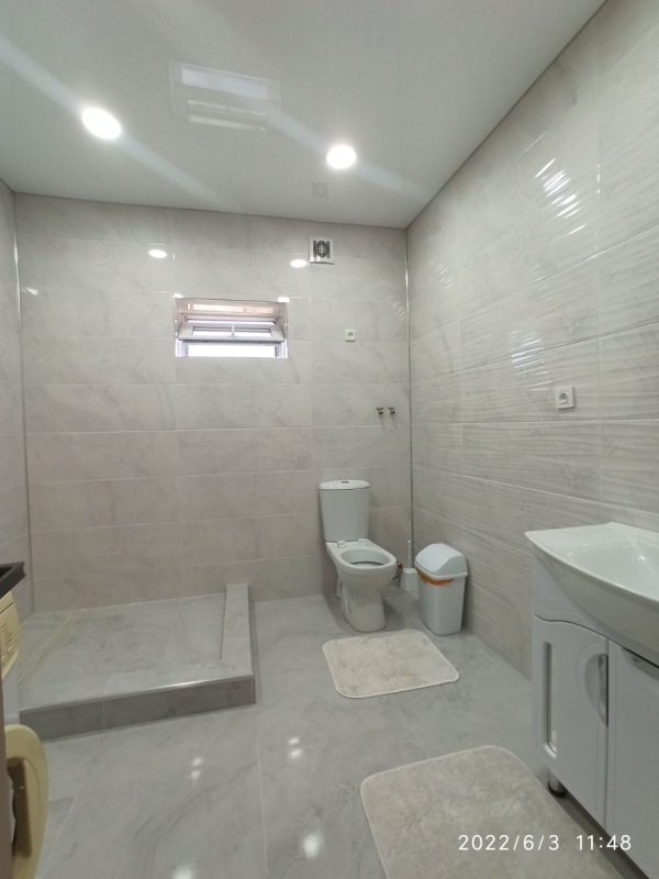 Продаю 4-к дом (800 м²) в Бишкеке