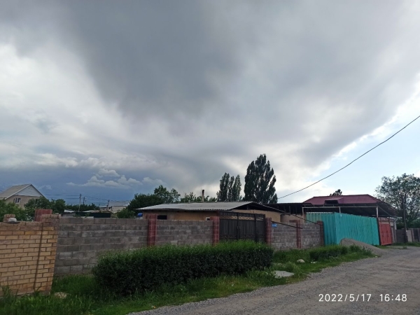 Продаю  участок (8500 соток) в Бишкеке