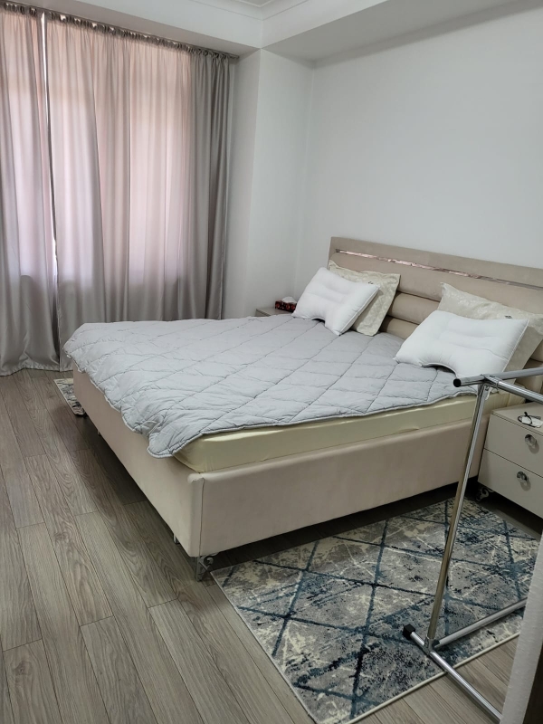 Продаю 3-к квартиру (120 м²) в Бишкеке