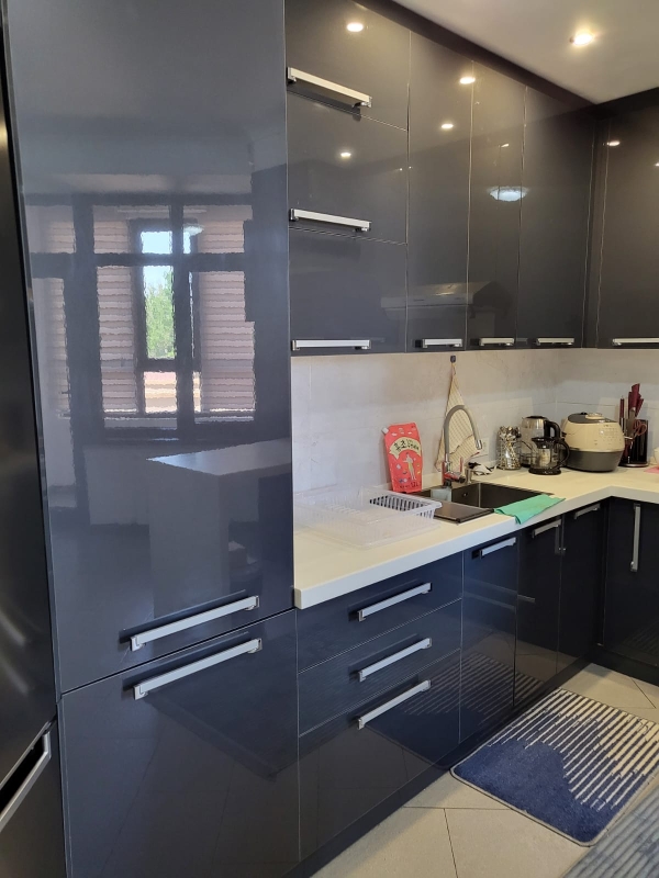 Продаю 3-к квартиру (120 м²) в Бишкеке